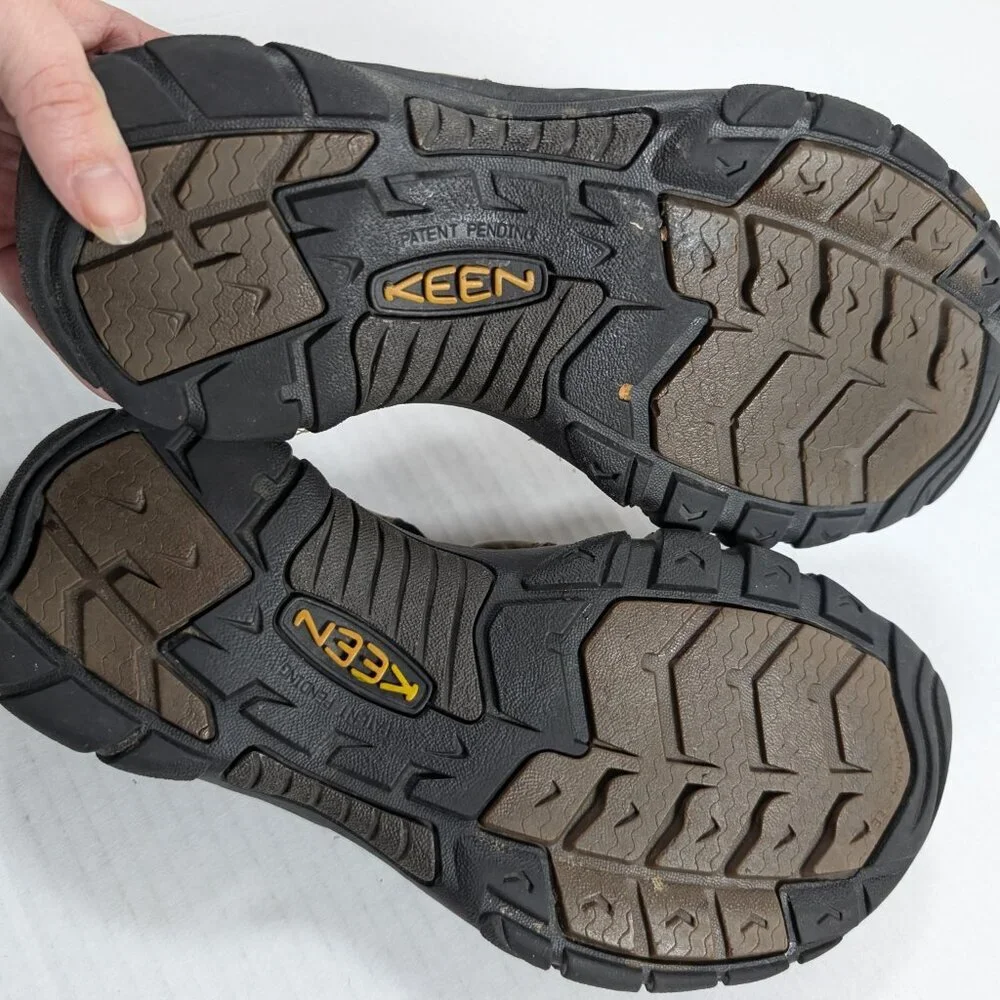 Keen Newport Bison Brown Water Shoes size 8.5 Mens